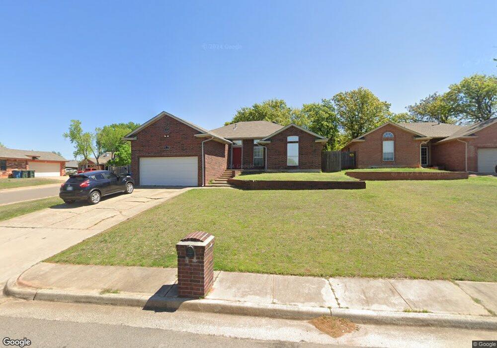 912 Willis Way, Edmond, OK 73034 - photo 1