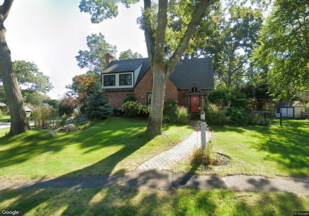 8 Overlook Rd, Needham, MA 02492 - photo 1