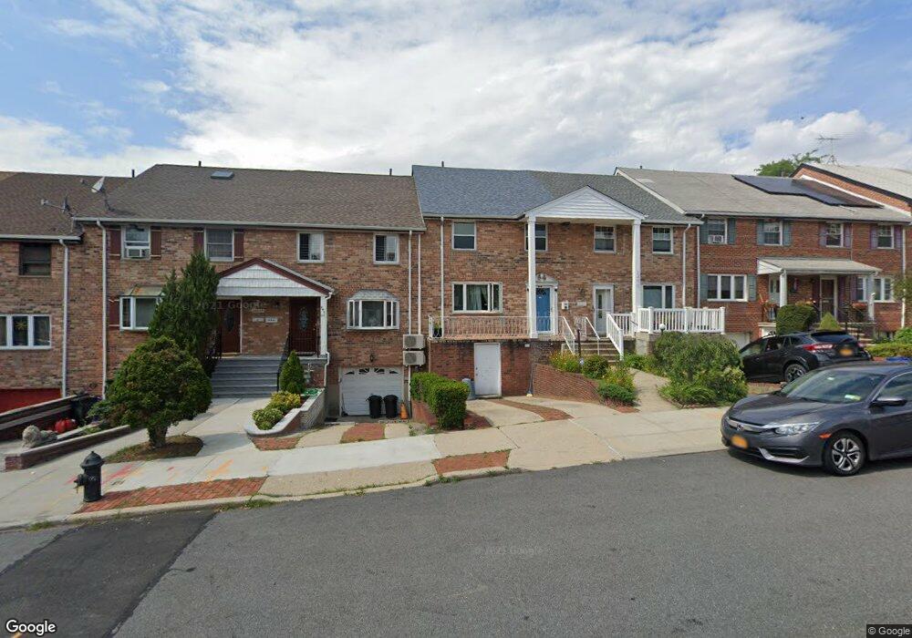 240-09 66th Ave, Little Neck, NY 11362 - photo 1