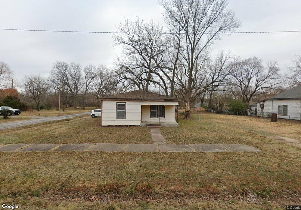 821 N Porter Ave, Okmulgee, OK 74447 - photo 1