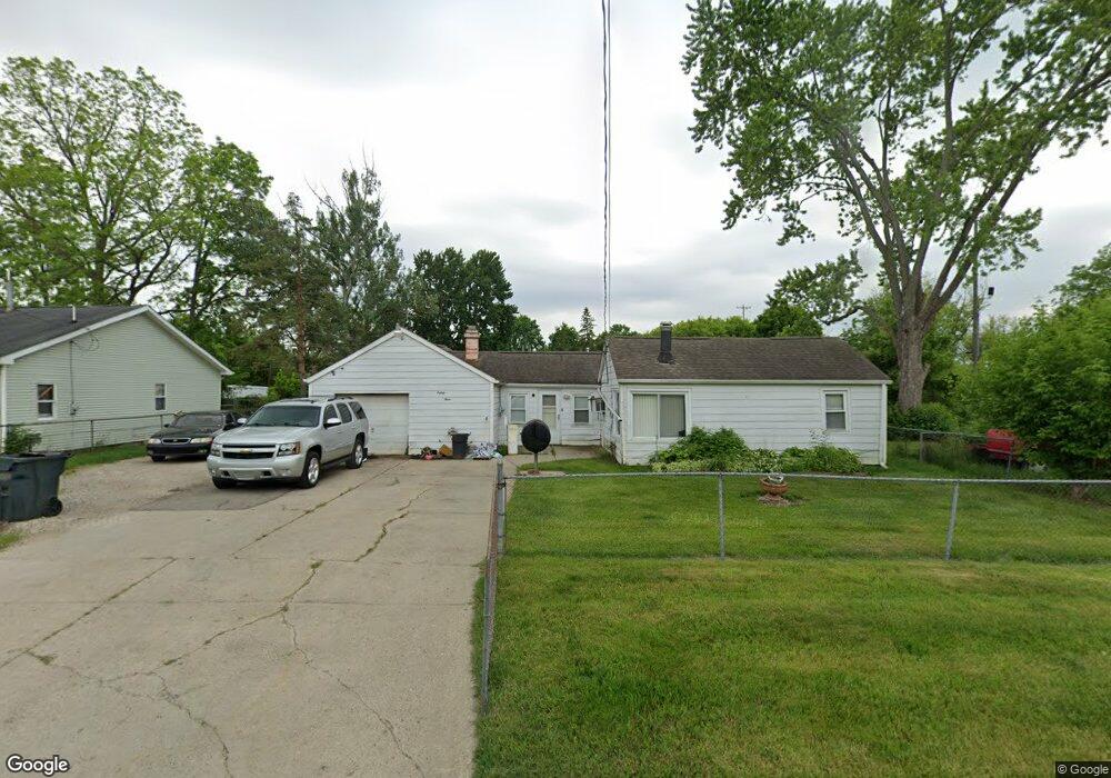 1383 W Juliah Ave, Flint, MI 48505 - photo 1