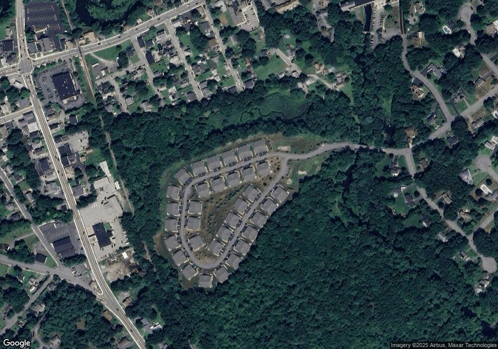 54 Rogerson Crossing St unit 37692719, Uxbridge, MA 01569 - photo 1