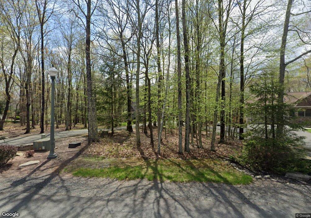 107 Glennwood Dr, Hawley, PA 18428 - photo 1