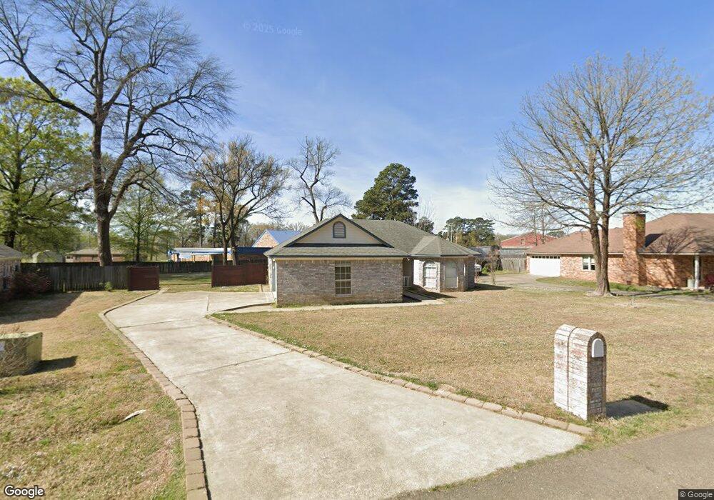 5107 Woodgate Dr, Texarkana, TX 75503 - photo 1