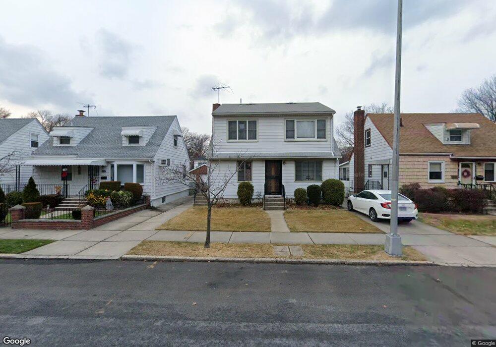 164-23 Underhill Ave, Fresh Meadows, NY 11365 - photo 1