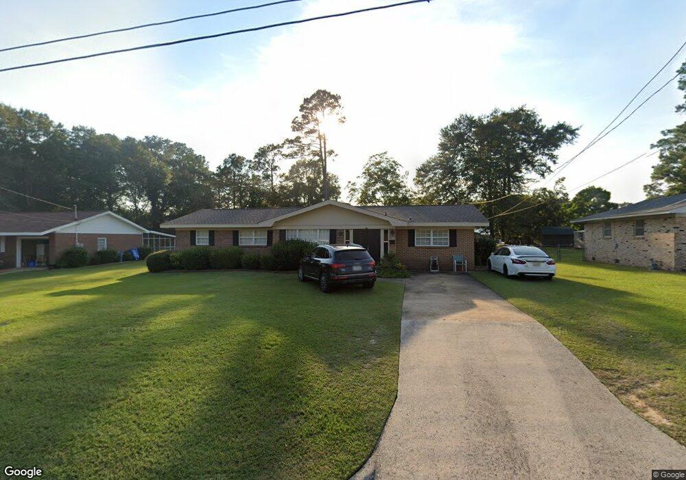 704 Highland St, Dothan, AL 36301 - photo 1