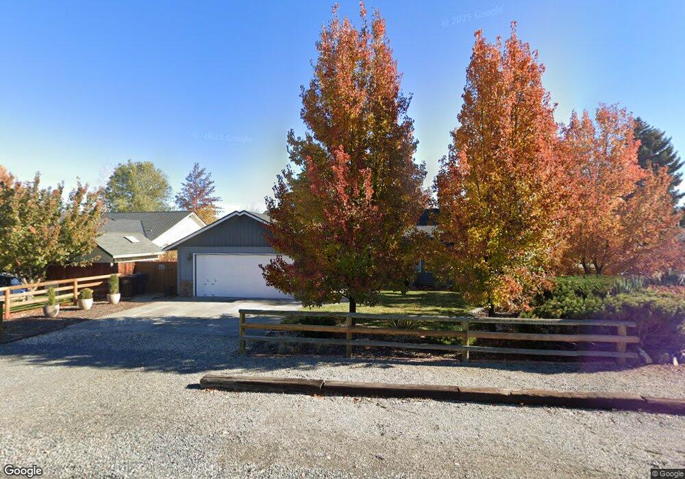 2054 SW 25th St, Redmond, OR 97756 - photo 1