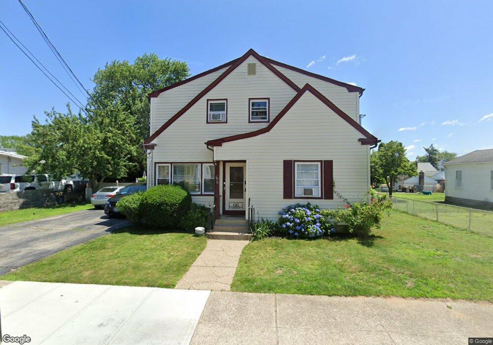 66 Oneida St unit 2, Pawtucket, RI 02860 - photo 1