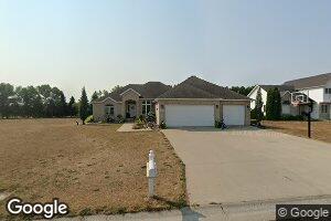 421 Fairway Dr, Casselton, ND 58012