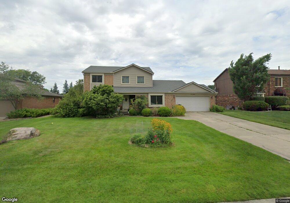 2146 Kolomyia St, West Bloomfield, MI 48324 - photo 1