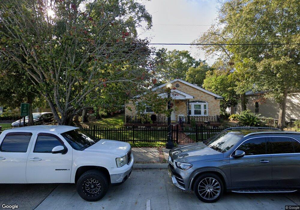 2239 1st St, Slidell, LA 70458 - photo 1