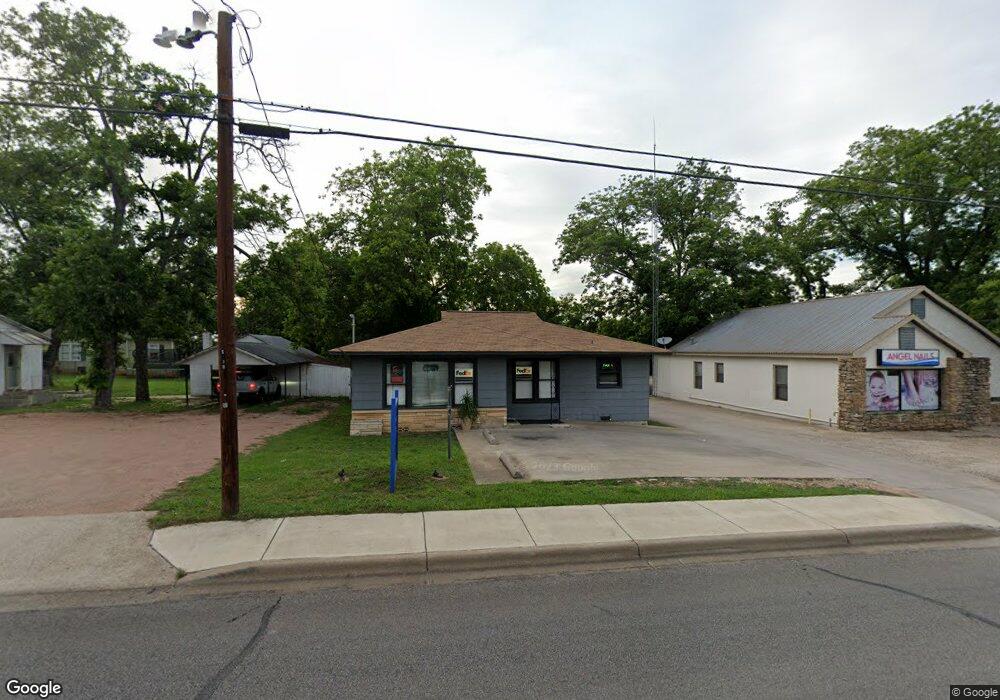 412 S Adams St, Fredericksburg, TX 78624 - photo 1