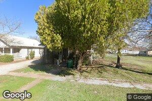315 E Washington St, Walters, OK 73572
