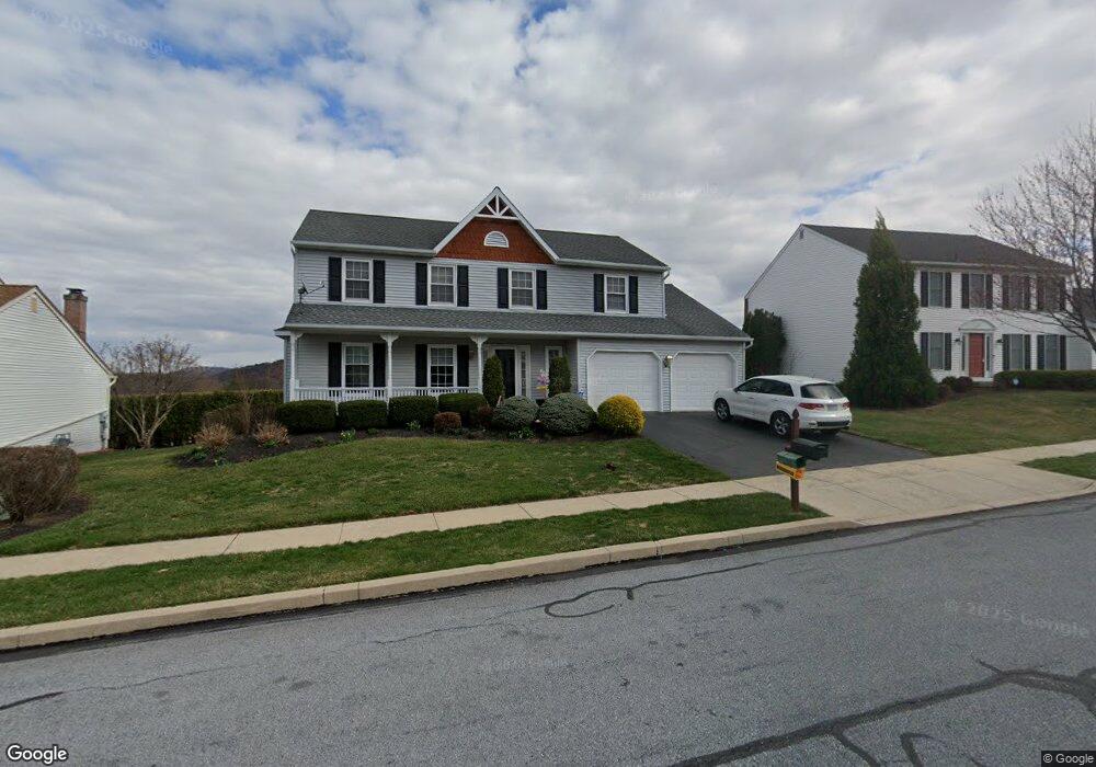 21 Flint Ridge Dr, Reading, PA 19607 - photo 1