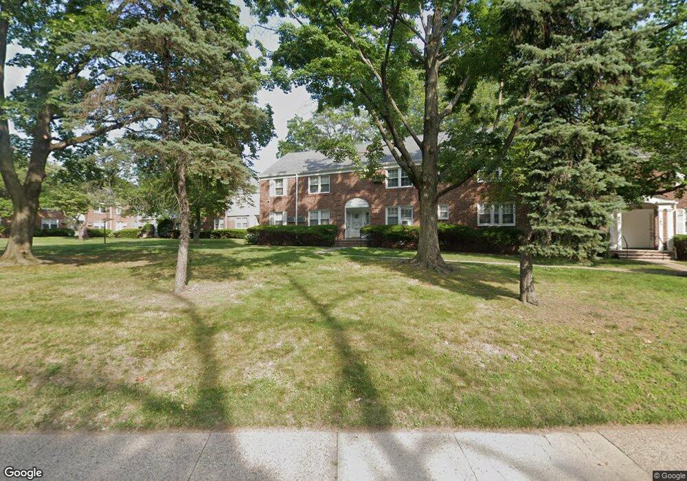 139 River Dr unit 139A, Elmwood Park, NJ 07407 - photo 1