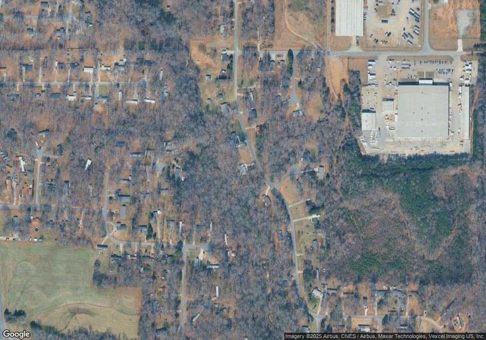 180 Big Forest Dr, Statesville, NC 28677 - photo 1