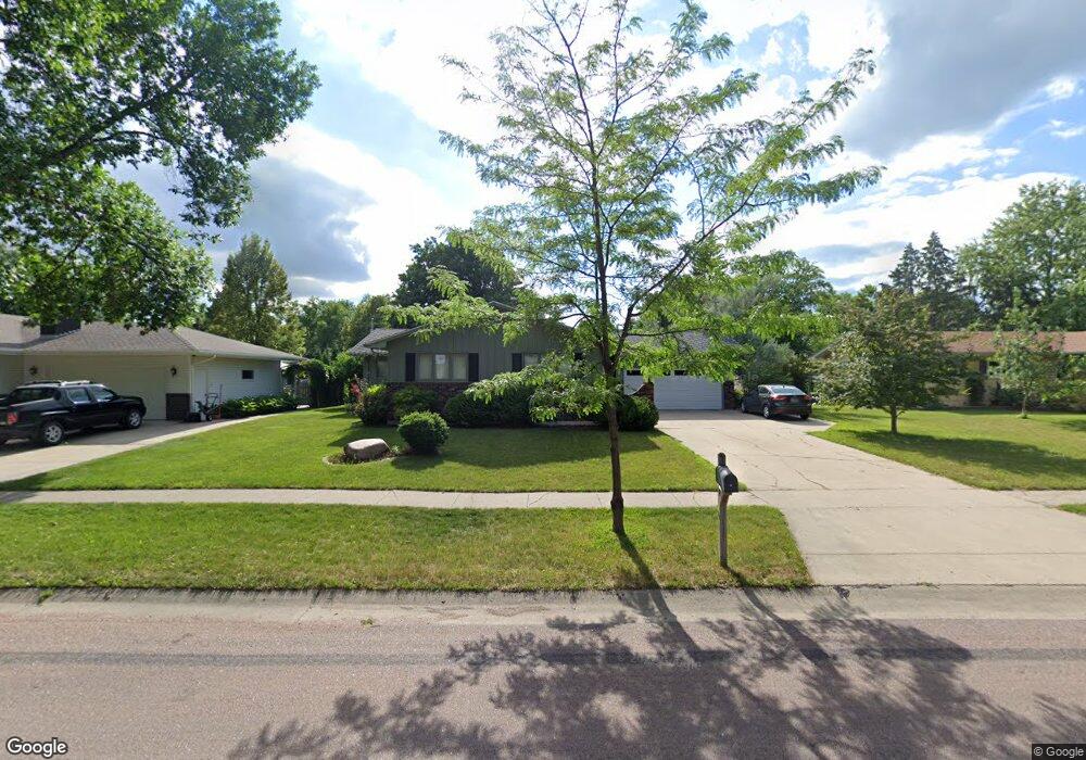 2838 Maple St N, Fargo, ND 58102 - photo 1