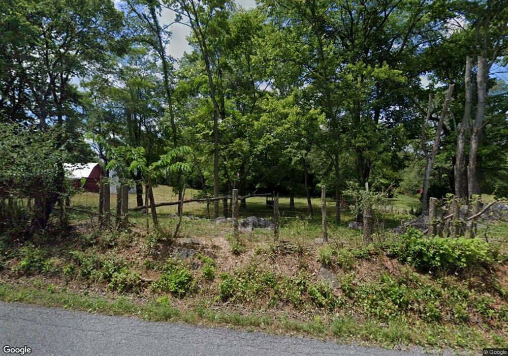 927 Torytown Rd, Bunker Hill, WV 25413 - photo 1