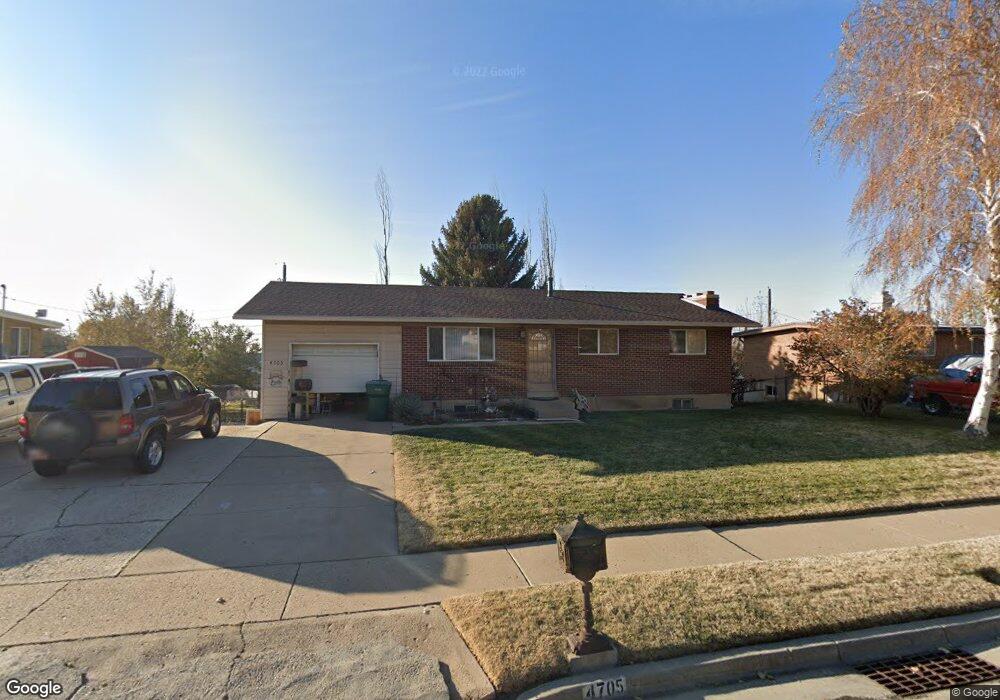 4705 S 2575 W, Roy, UT 84067 - photo 1