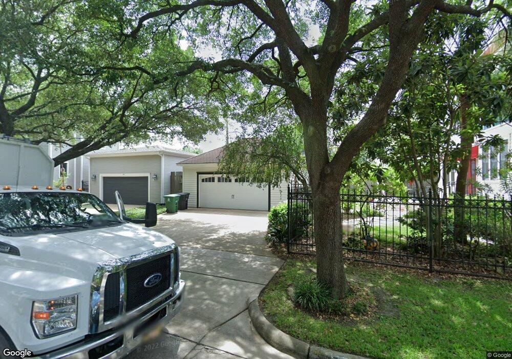 715 Mosby Cir, Houston, TX 77007 - photo 1