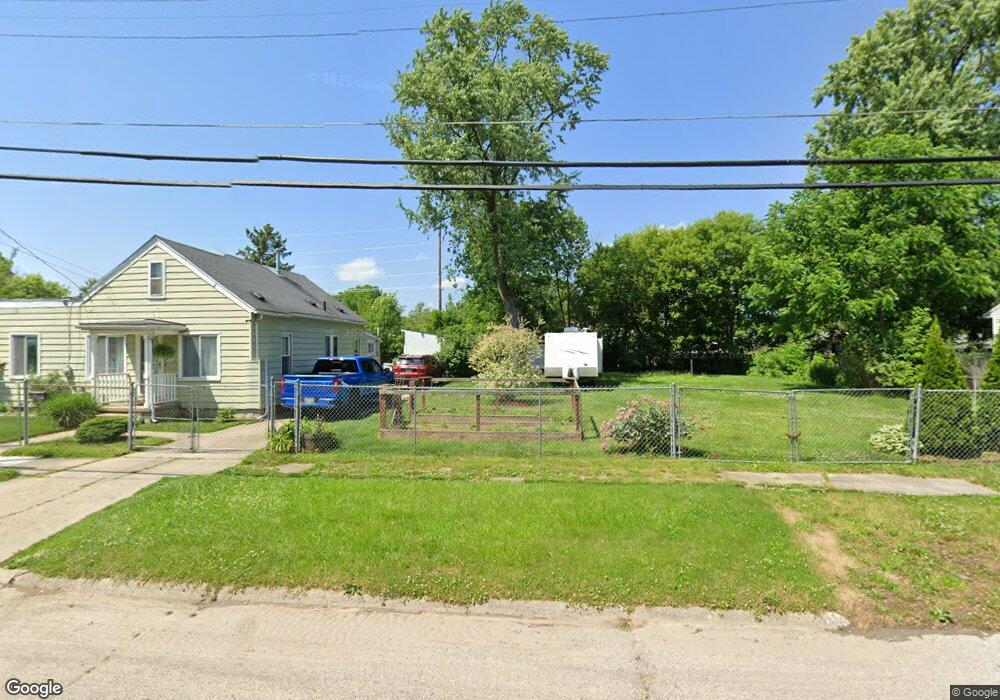 1102 Campbell St, Flint, MI 48507 - photo 1