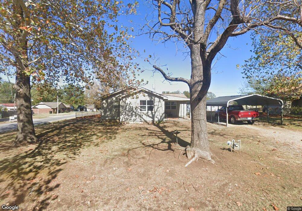 703 E 22nd St, Okmulgee, OK 74447 - photo 1