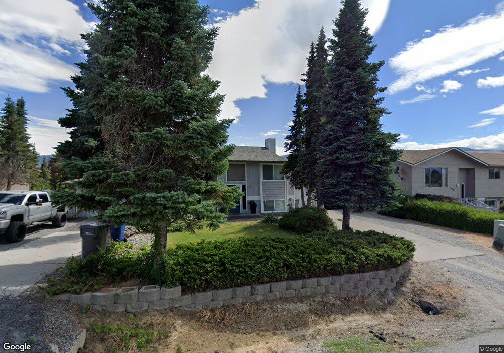 620 11th St NE, East Wenatchee, WA 98802 - photo 1