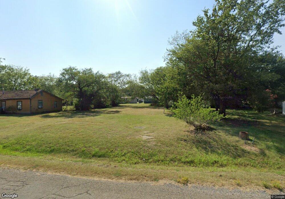 307 S Chickasaw Ave, Haskell, OK 74436 - photo 1
