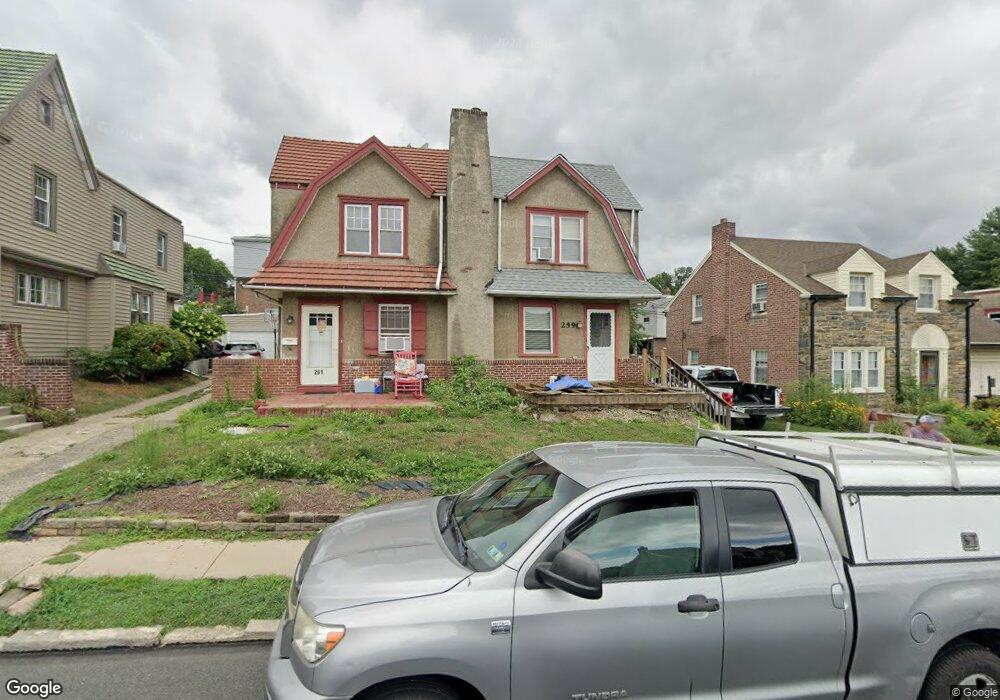 261 W Essex Ave, Lansdowne, PA 19050 - photo 1