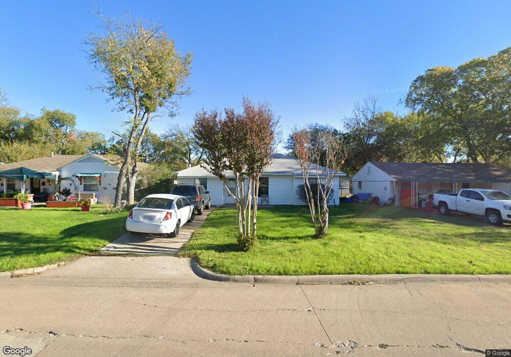 822 Cherokee Trace, Grand Prairie, TX 75051 - photo 1