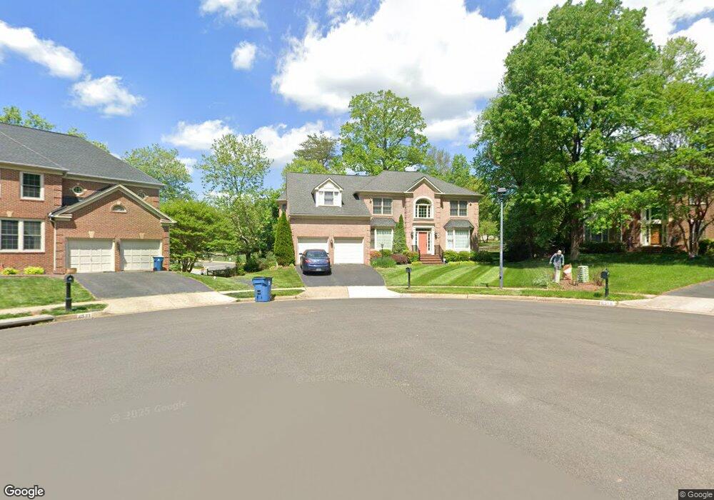 8520 Quaint Ln, Vienna, VA 22182 - photo 1