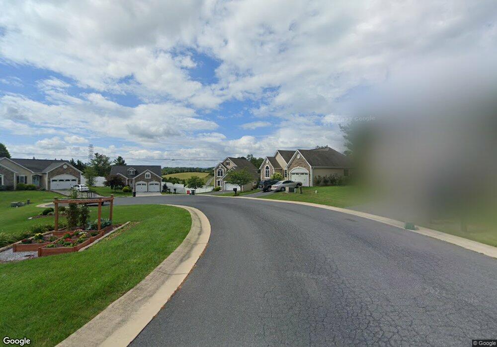 33 Fox Crest Ridge, Staunton, VA 24401 - photo 1