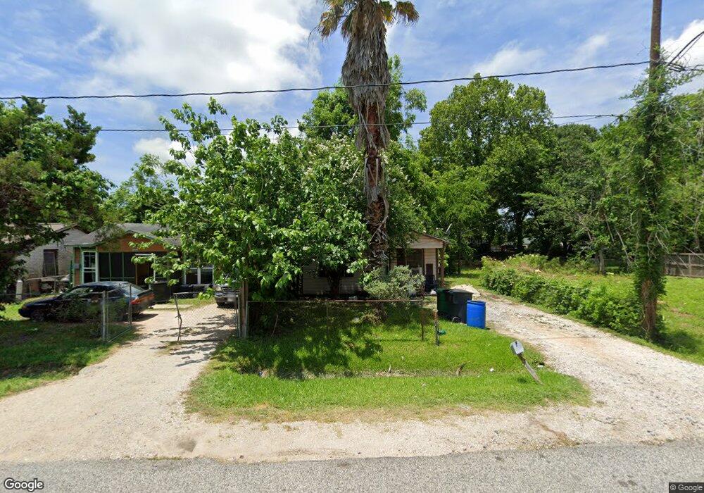 6707 Hoffman St, Houston, TX 77028 - photo 1
