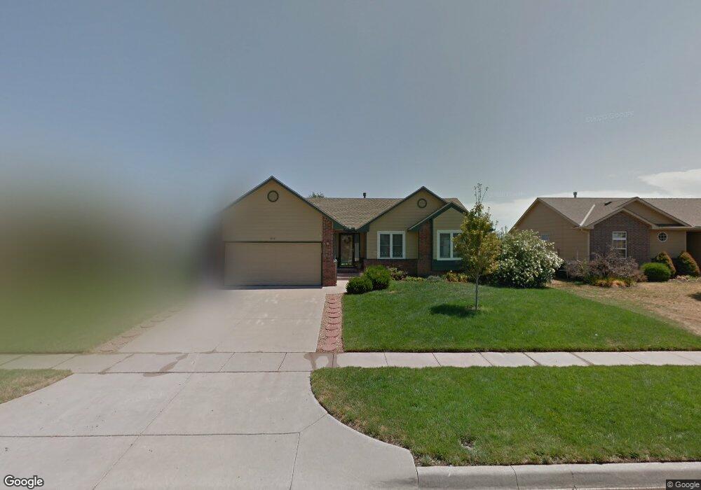 814 N Bay Country Cir, Wichita, KS 67235 - photo 1