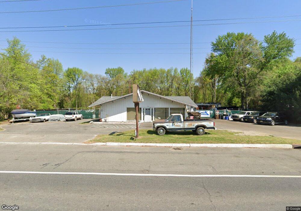 725 E Broad St, Gibbstown, NJ 08027 - photo 1