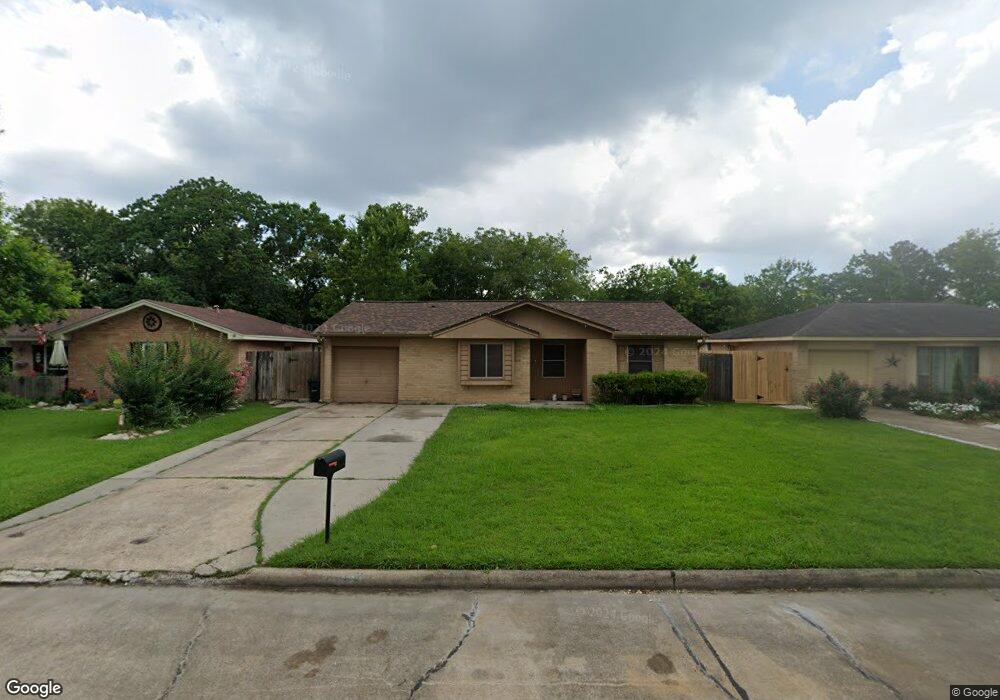 16931 David Glen Dr, Friendswood, TX 77546 - photo 1