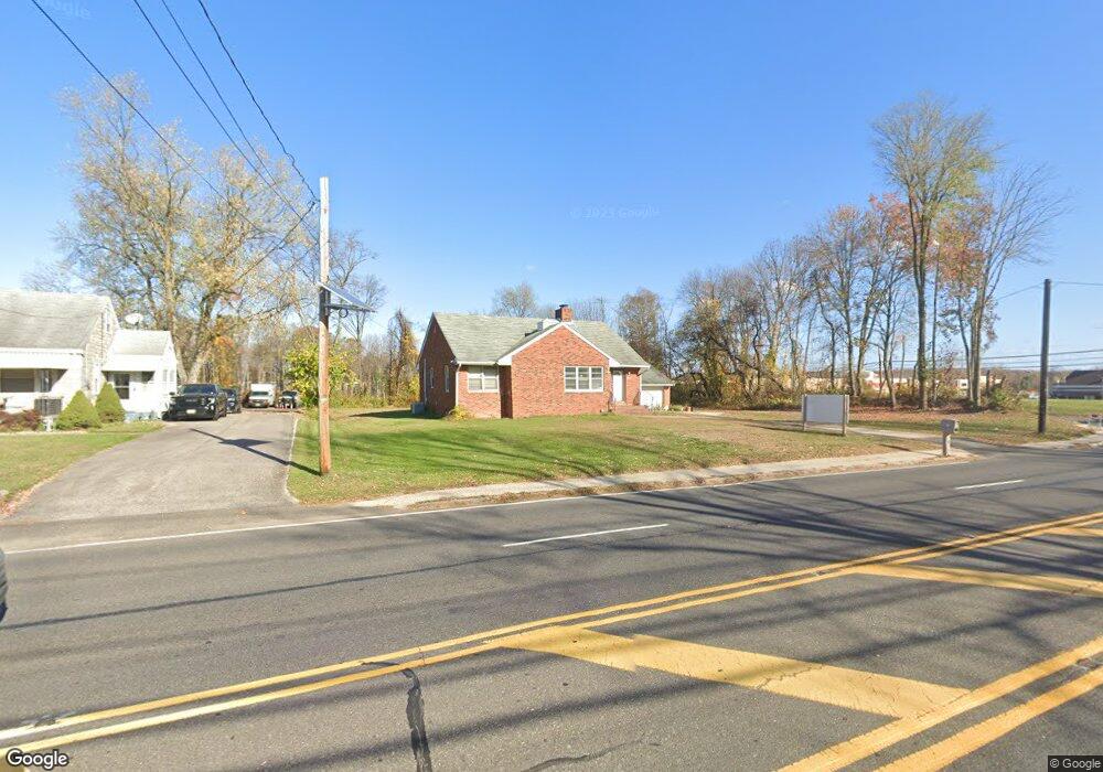 1809 Mount Holly Rd, Burlington, NJ 08016 - photo 1