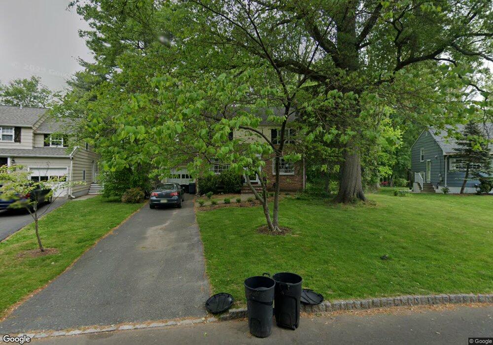 45 Holmes Oval, New Providence, NJ 07974 - photo 1