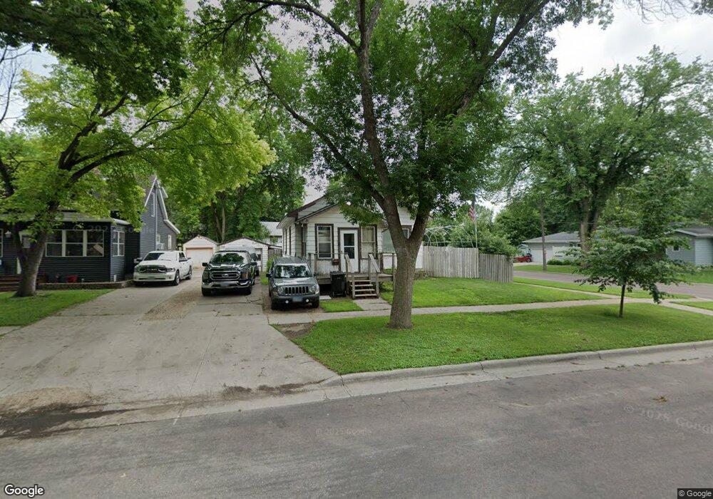 1446 2nd Ave S, Fargo, ND 58103 - photo 1
