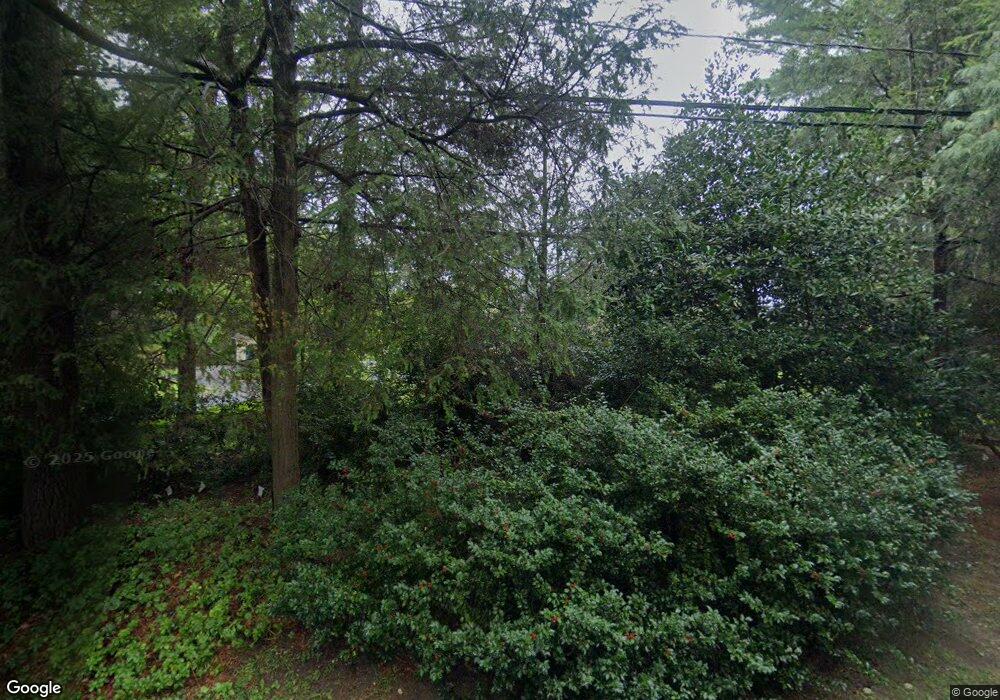 1113 Cedar Ridge Rd, Oyster Bay, NY 11771 - photo 1