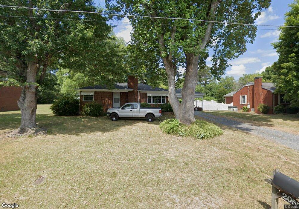 2057 Lamar Dr, Asheboro, NC 27203 - photo 1