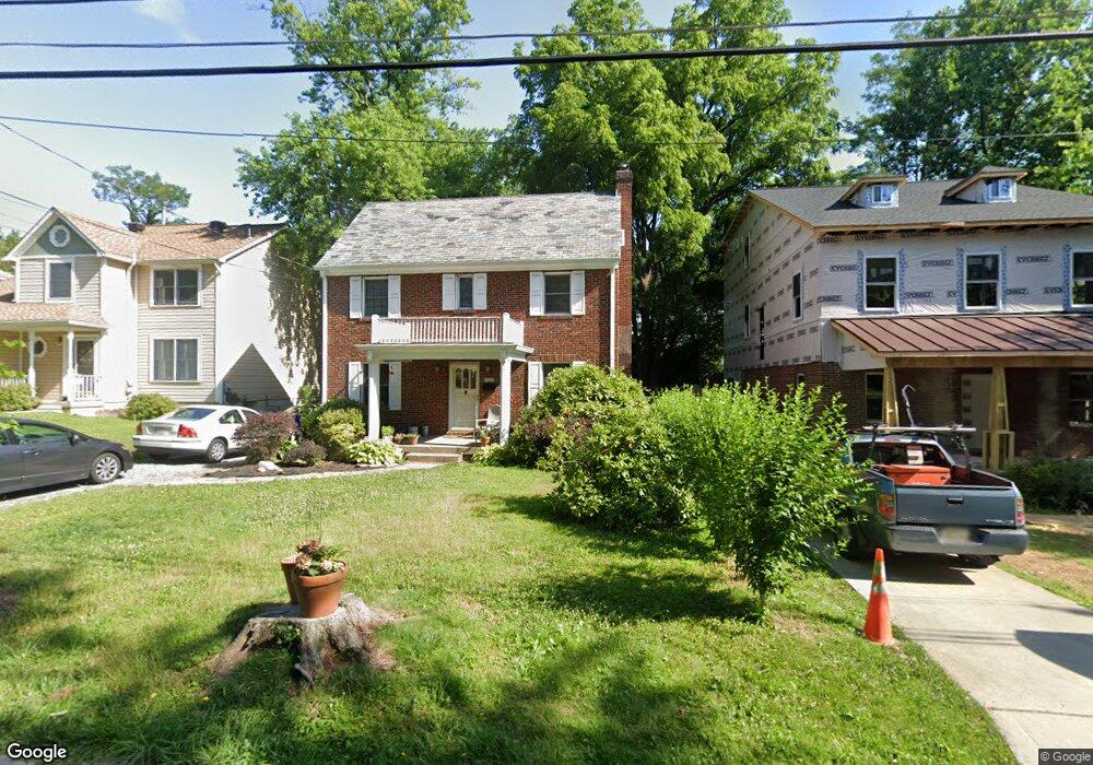 1909 Locust Grove Rd, Silver Spring, MD 20910 - photo 1