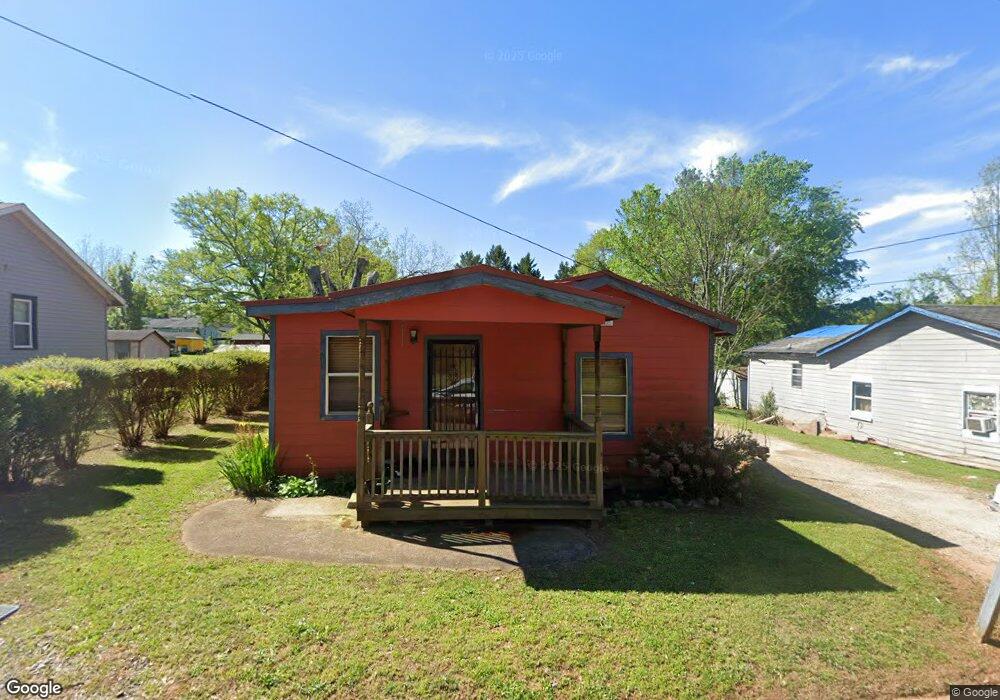 110 Richardson St, Barnesville, GA 30204 - photo 1