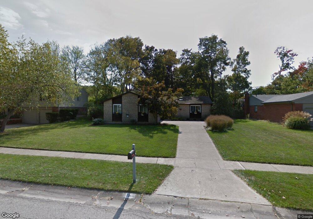 7887 Heatherglen Dr, Cincinnati, OH 45255 - photo 1