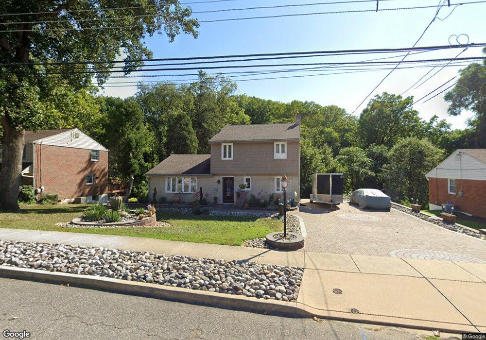 4928 Jackson Dr, Brookhaven, PA 19015 - photo 1