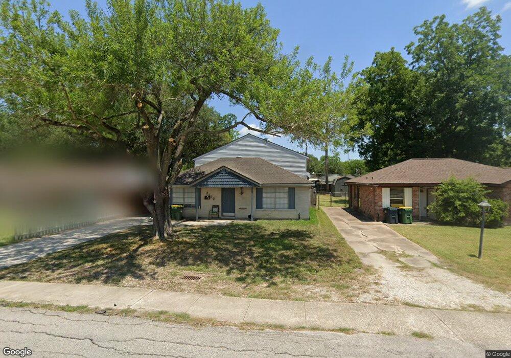 2119 N Austin Ave, Pearland, TX 77581 - photo 1
