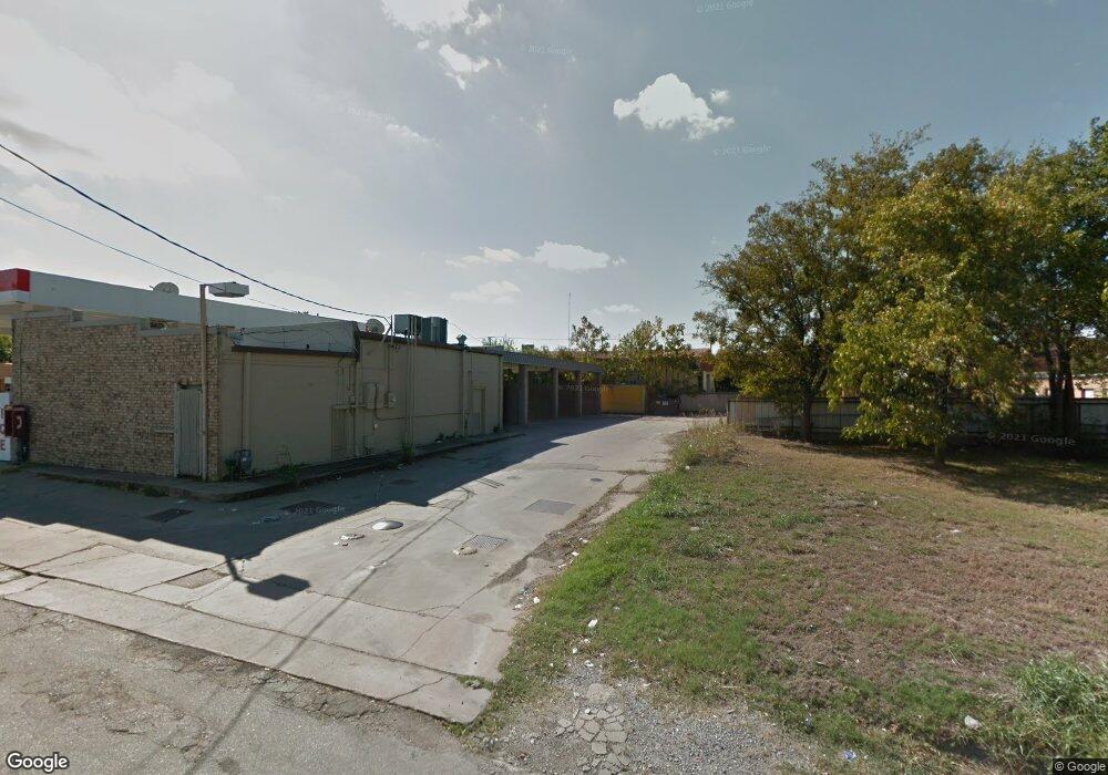 403 Cherry St, Bonham, TX 75418 - photo 1