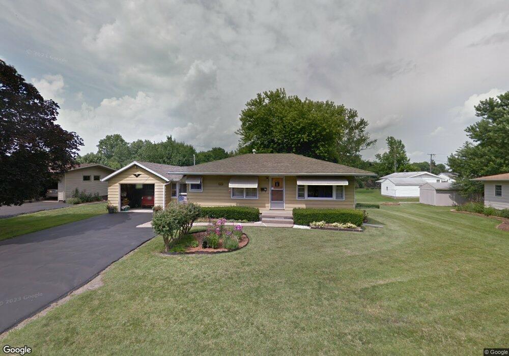 121 W Union St, Virginia, IL 62691 - photo 1