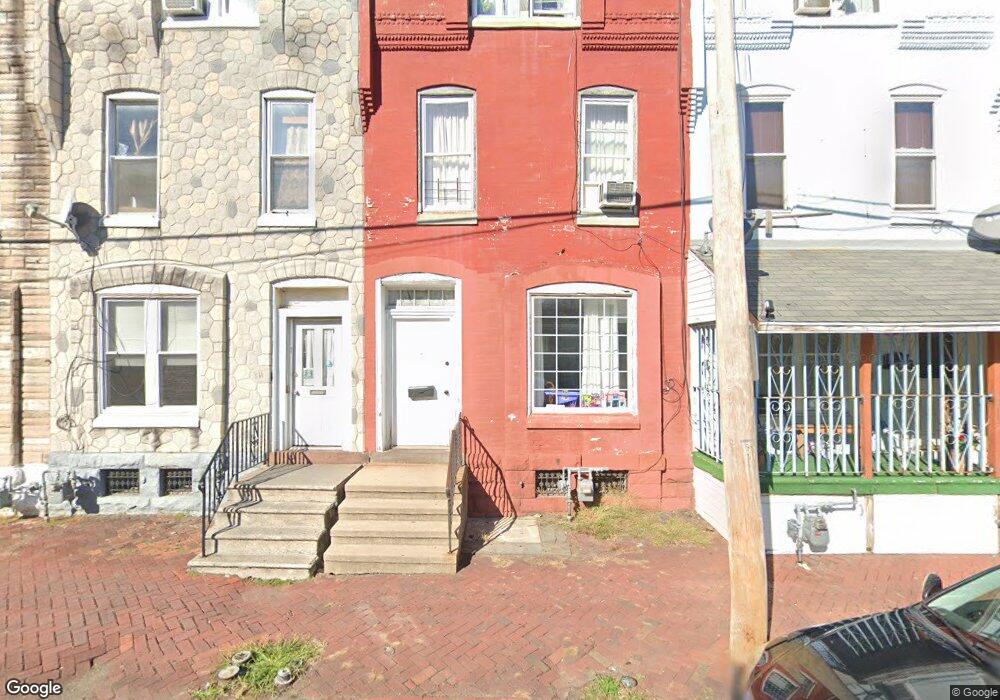 813 Greenwich St, Reading, PA 19601 - photo 1