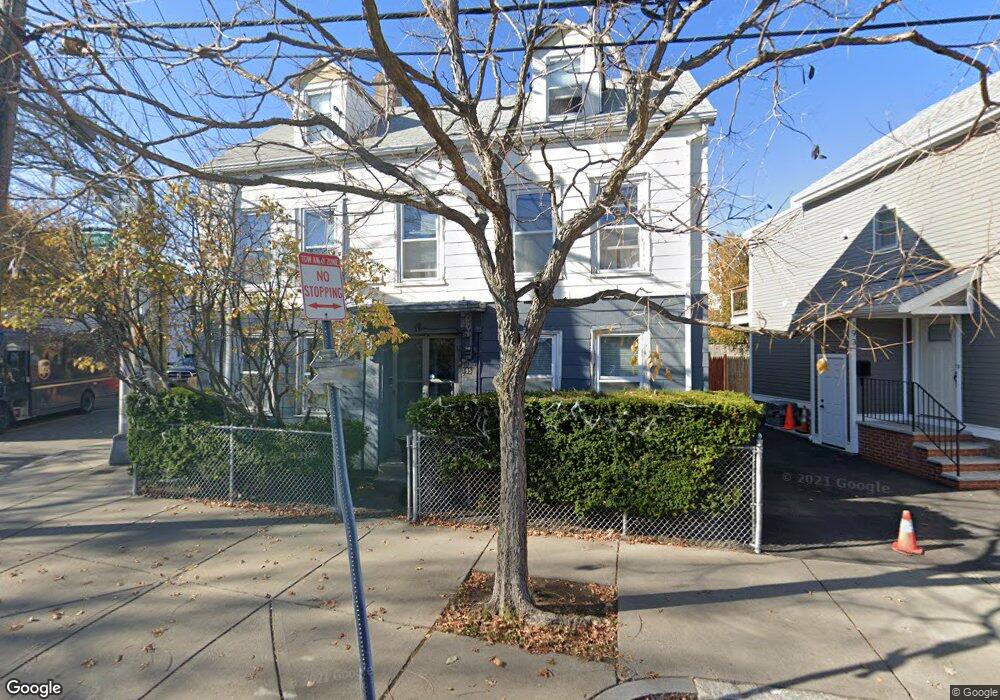 195 3rd St, Cambridge, MA 02141 - photo 1